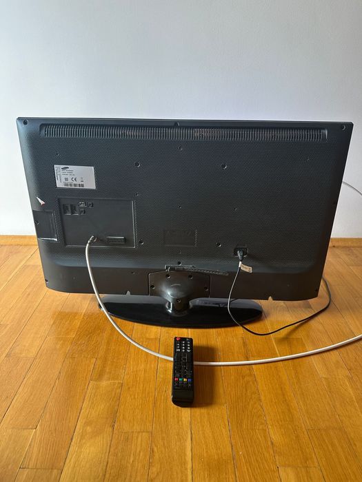 Televizor Led - Full HD - Samsung - Diagonala 81 cm