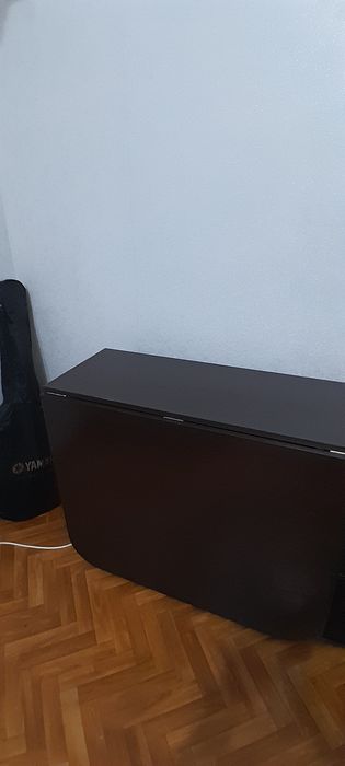 Продам мебель- шкаф, стол и т.д.