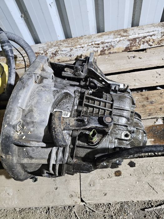 Cutie viteza renault trafic vivaro primastar