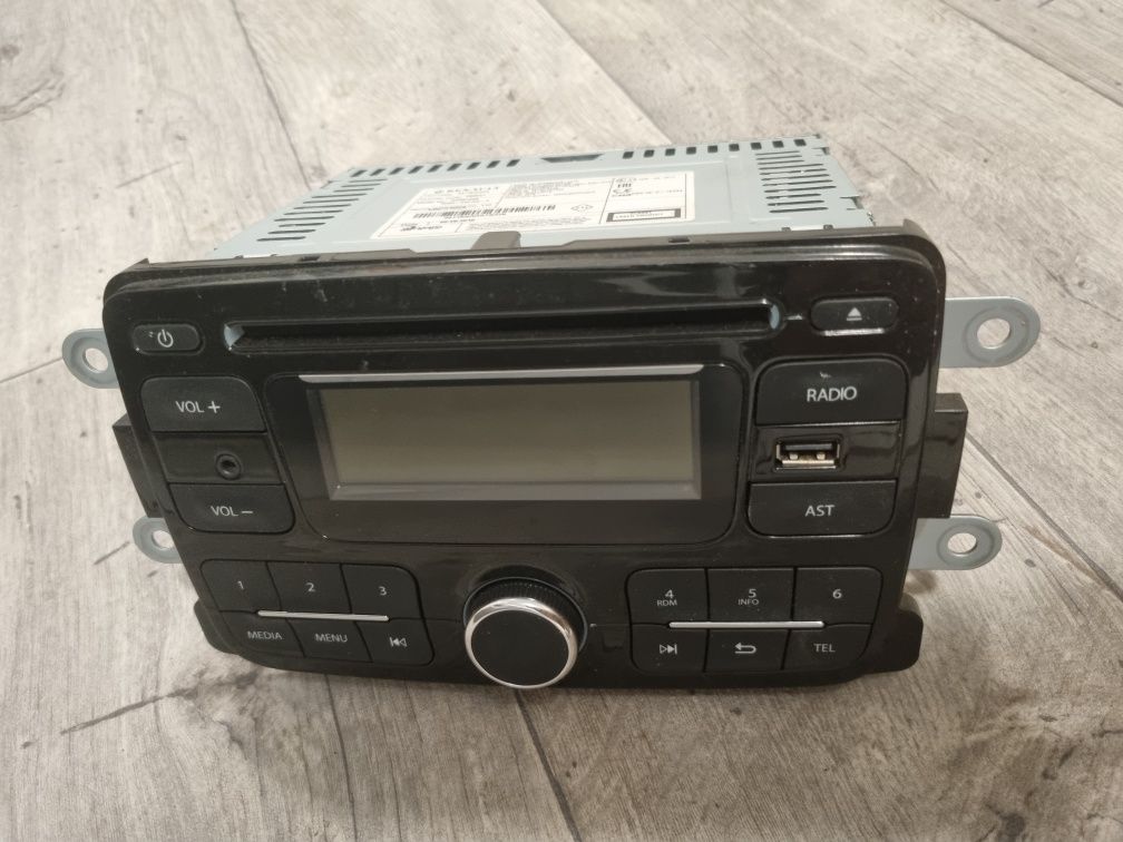 Radio CD Renault Captur, compatibil si cu Dacia + suport + Rama Captur