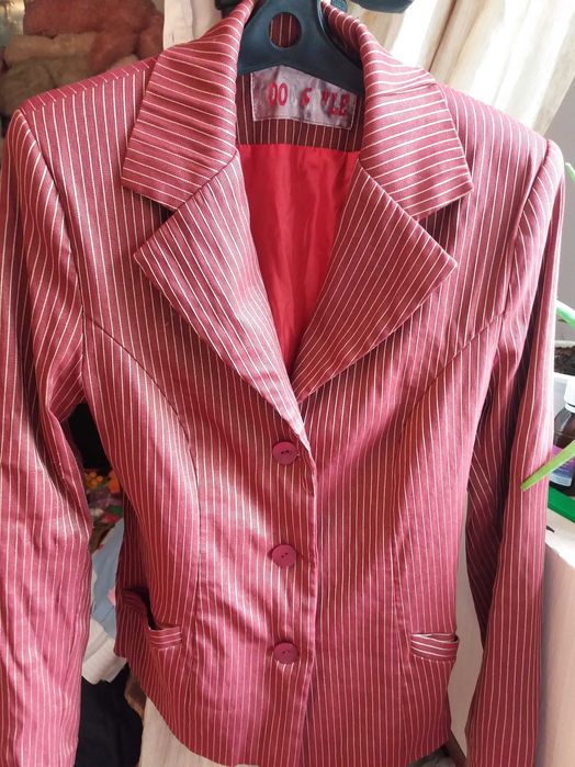 Костюм офисный с брюками пуховики юбки 46 48 брюки белые шапан