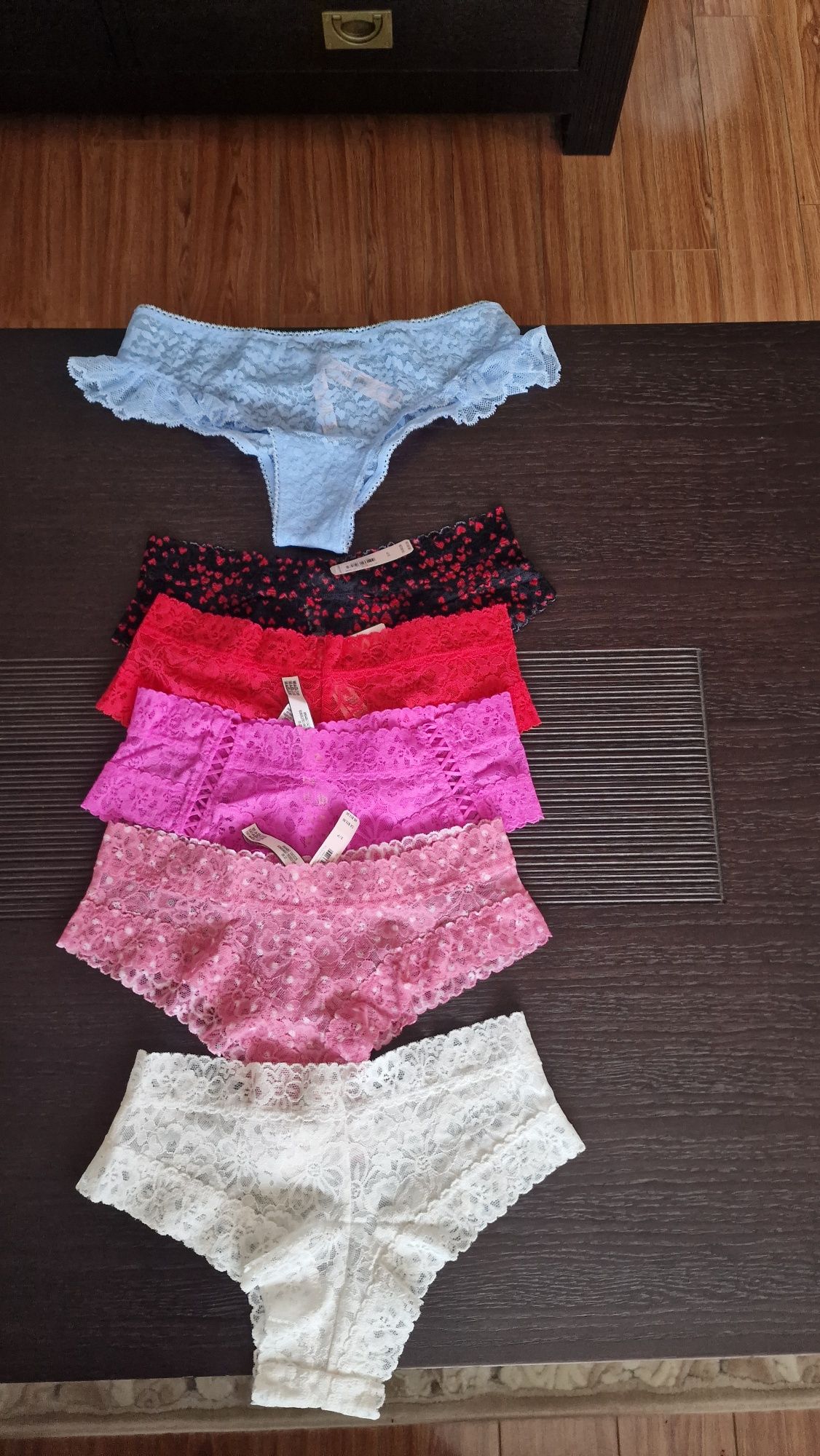 Lenjerie/chilot/bikini/tanga Victoria's Secret SUA