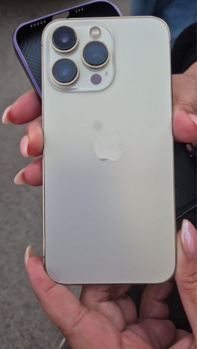 Продам iphone 13 pro