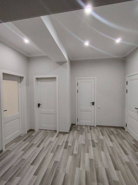 2 xonali kvartira sotiladi