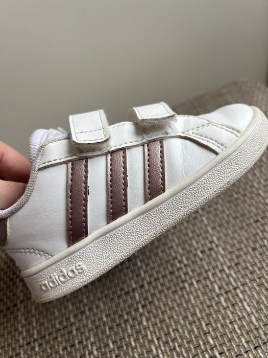 Маратонки Adidas