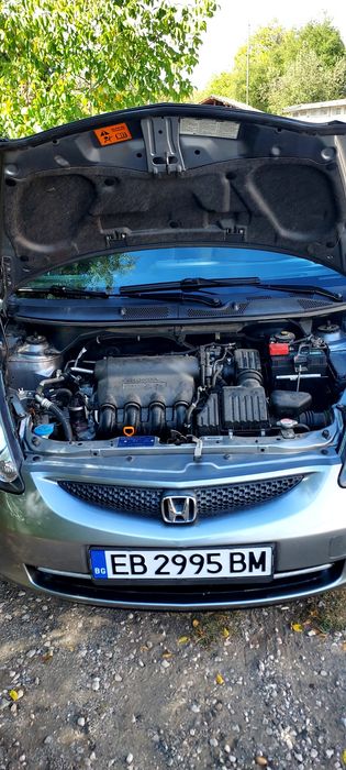 Honda Jazz 1. 4i automat