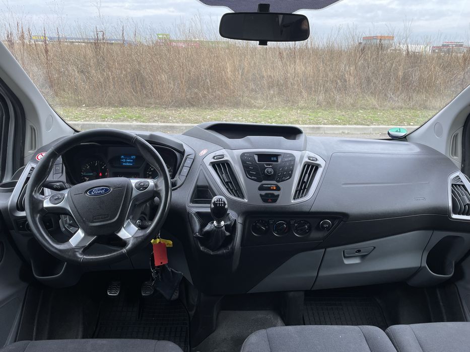 Ford Transit Custom L1H2 2017 /8+1/ GARANTIE 1AN Posibilitate Leasing