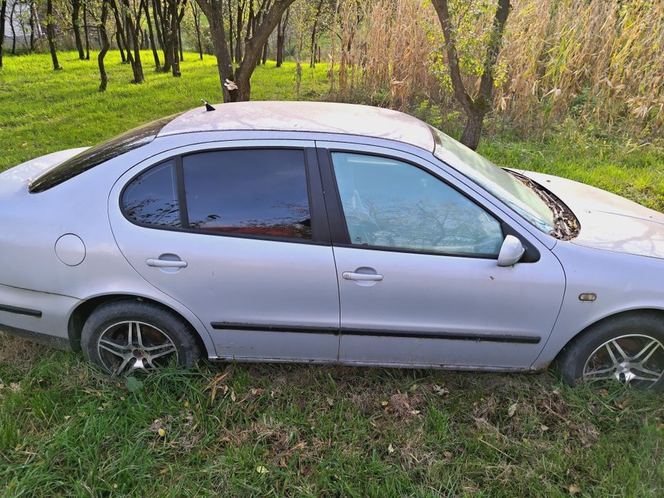 Vând Seat Toledo
