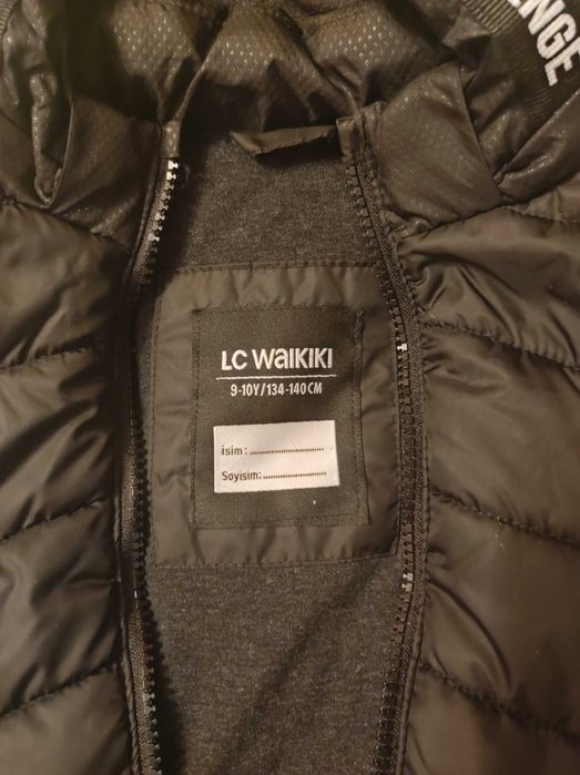 Детски елек "LC WAIKIKI" 9/10 год.