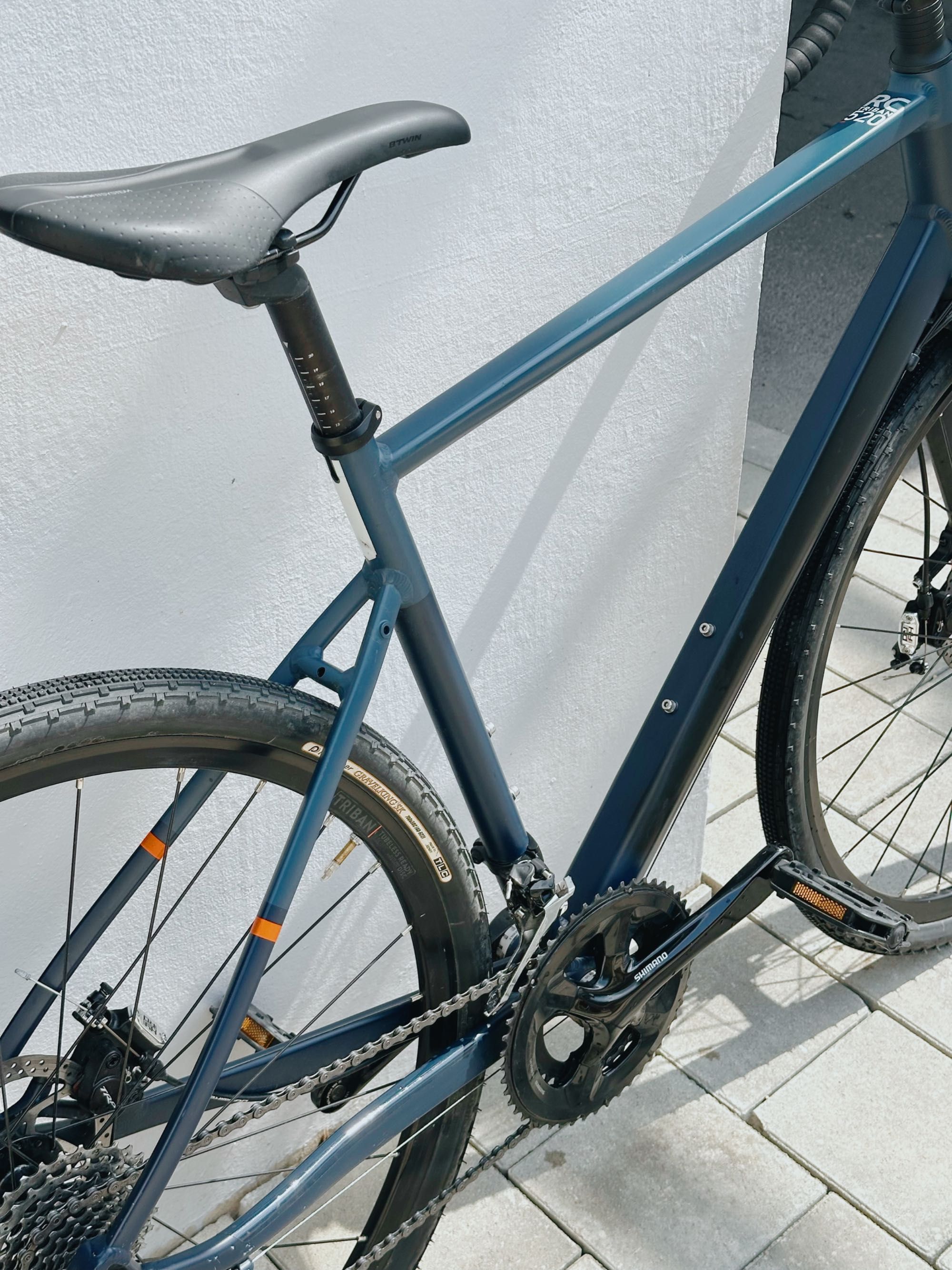 Продавам велосипед Triban RC520 – отлично състояние