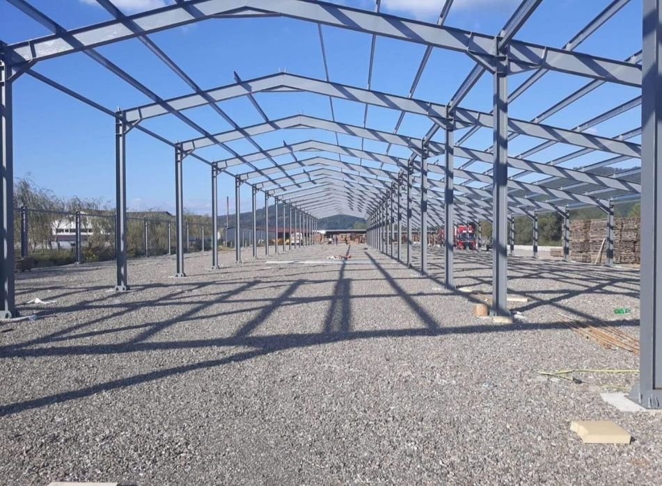 Vând hala metalică 40x15x4