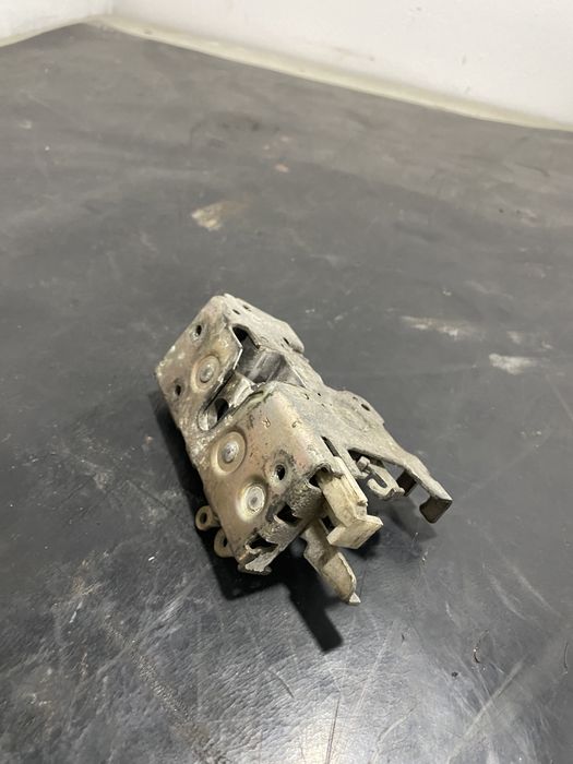 Broasca usa dreapta fata Mercedes Sprinter Volkswagen LT dreapta spate