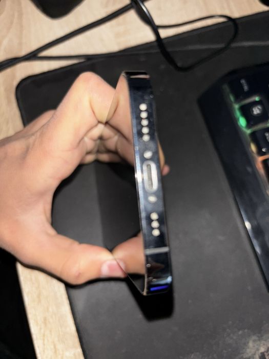 Продоётся Apple iPhone 12 про макс