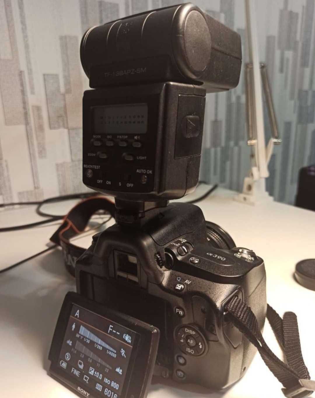 Sony A390 body+sony hx-1+вспышка+переходник М42