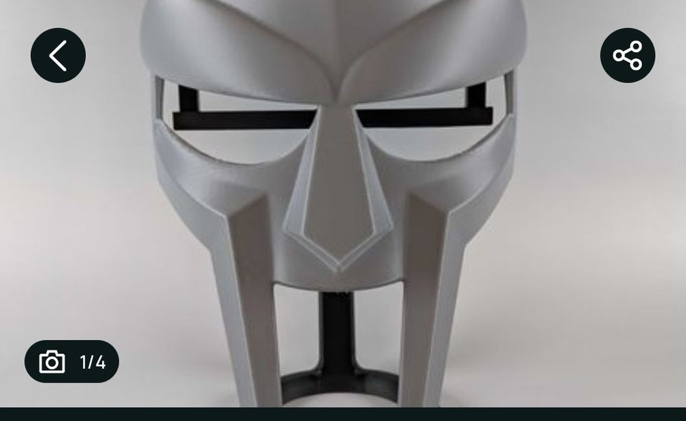 Poster f1 si masca mf doom