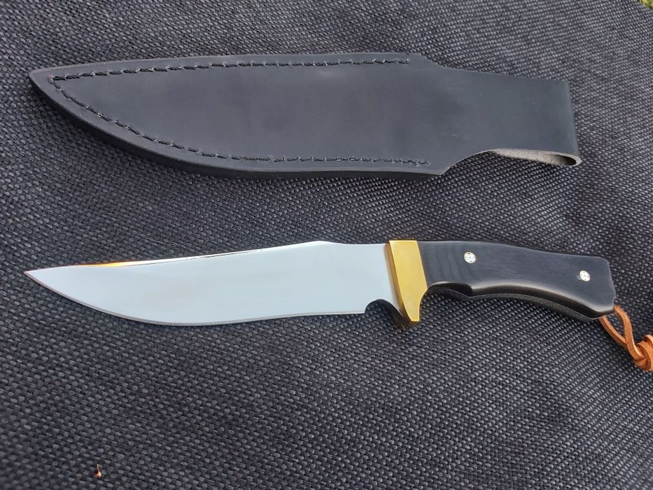 Висококачествен ръчно изработен нож с кожена кания,LN412