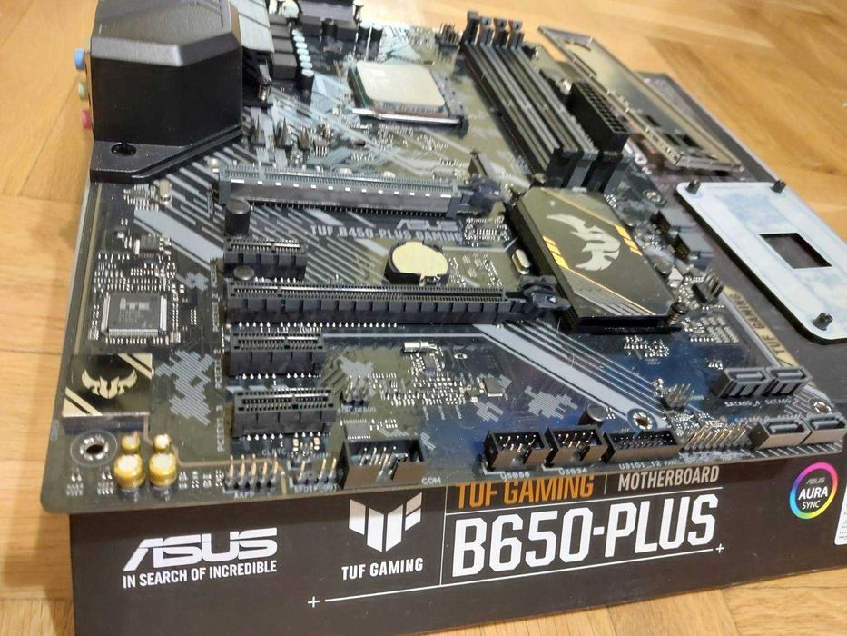 AMD Ryzen 7 3700X + Asus TUF B450 Plus Gaming