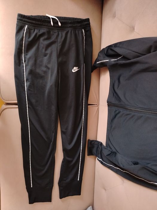 Trening Nike mărime S
