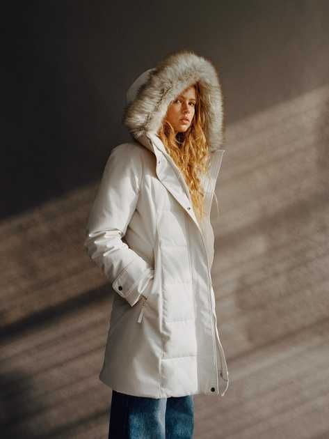 Zara - пухено дълго зимно бяло яке - размер М