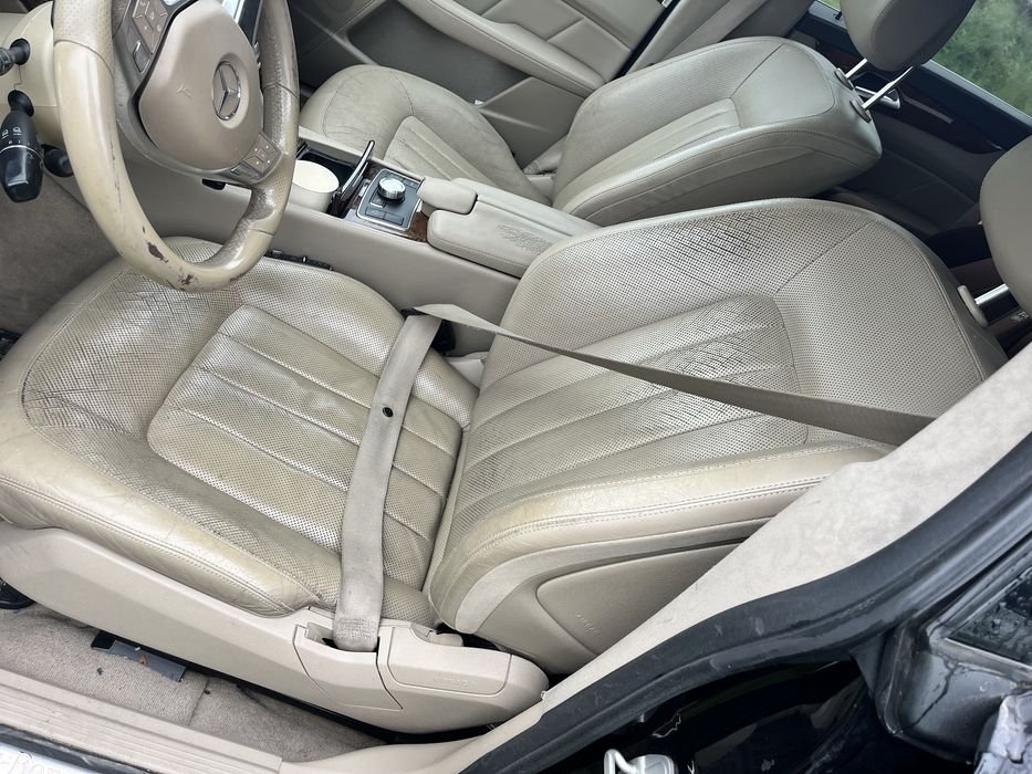 Interior scaune dinamice incalzit ventilat masaj mercedes cls w218