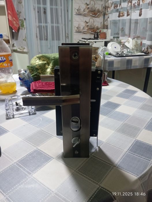 Замок для дверей