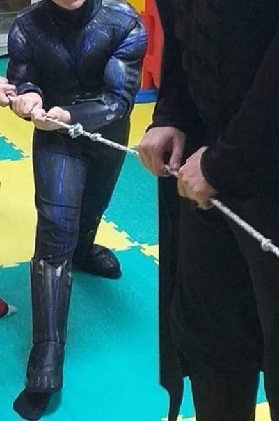 Costum Pantera Neagra