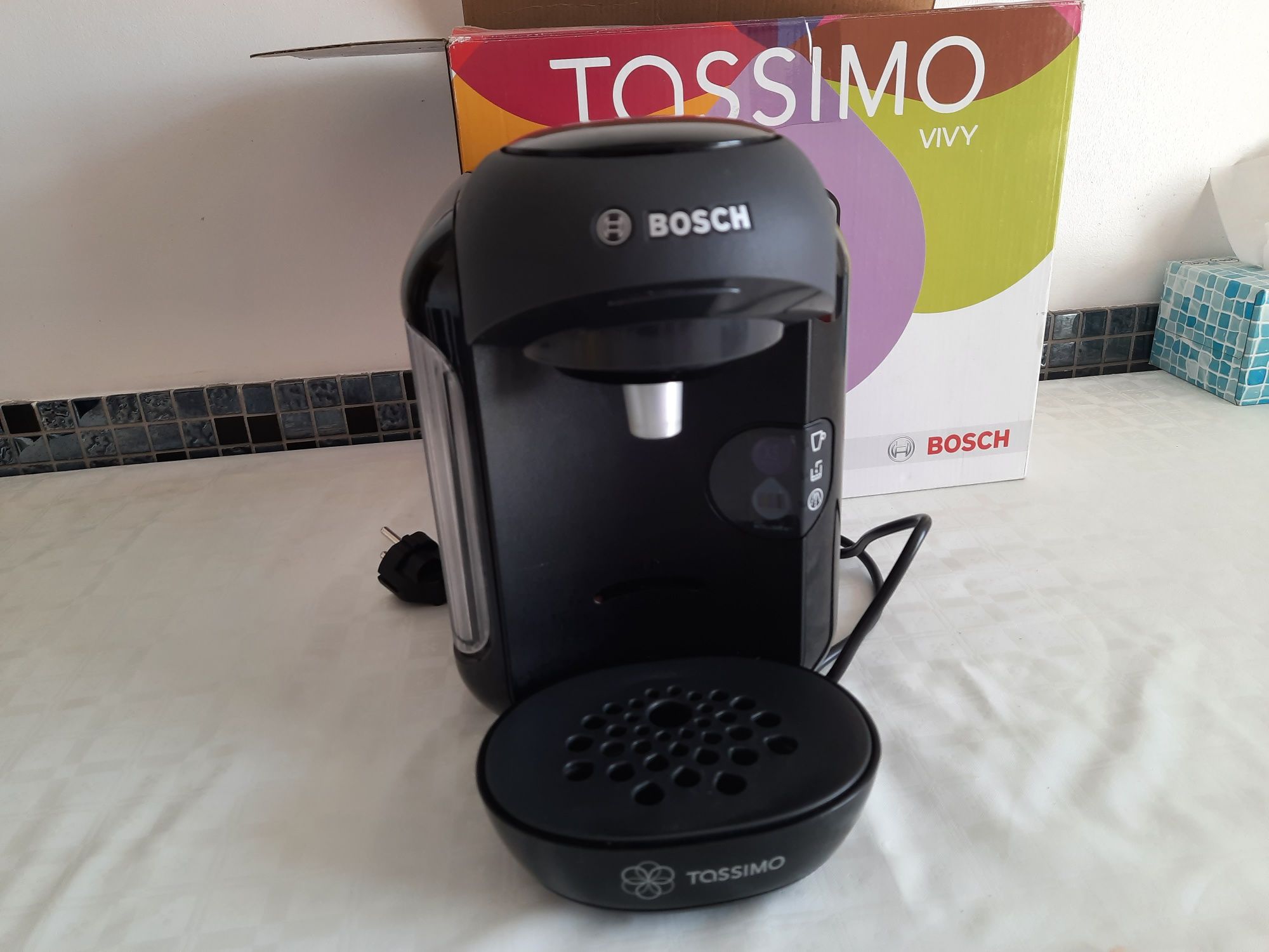 Transport gratuit! Expresor Bosh Tassimo NOU