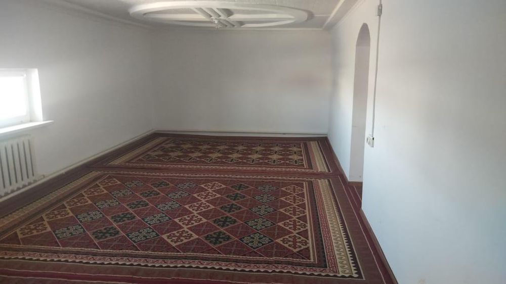 Продам дом 2- х этажный, плюс подарок зем.участок 10 соток