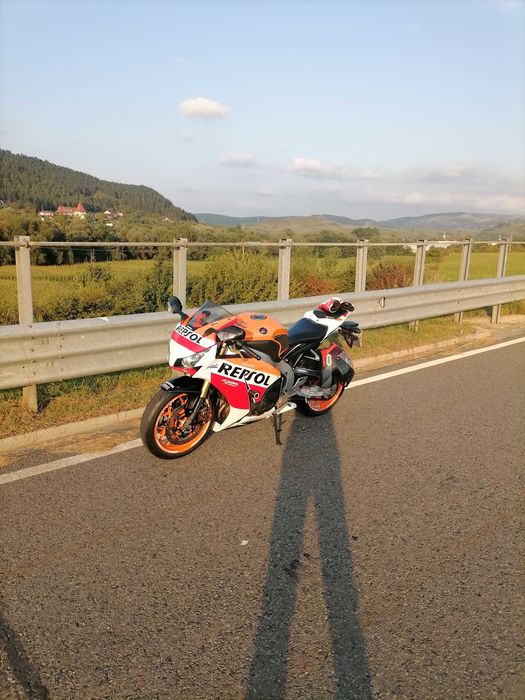 Se vinde honda cbr 1000 rr 2015