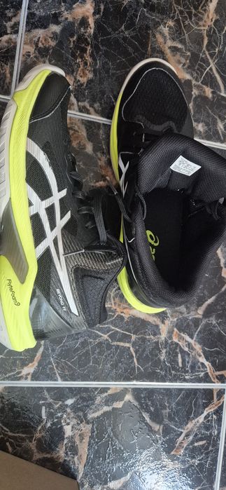 Мъжки маратонки за волейбол ASICS BEYOND FF MT 1071A095..001