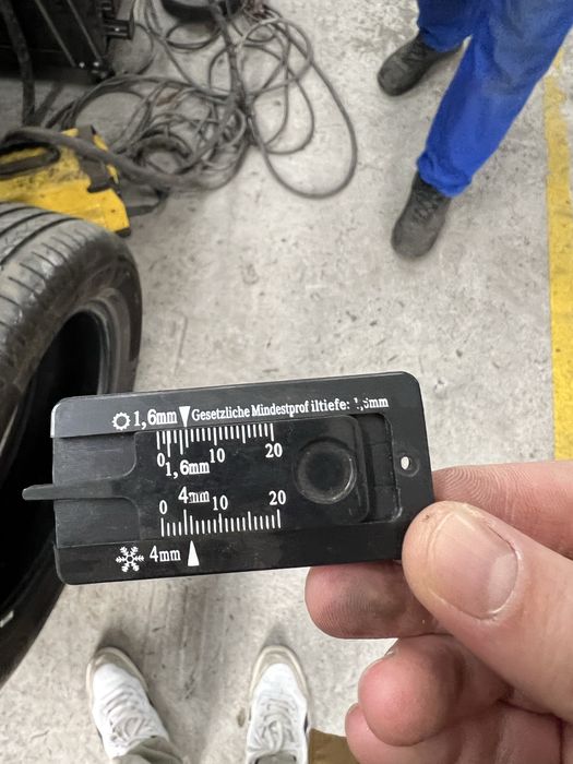 Anvelope vara Continental EcoContact 6Q 215/ 60 R18