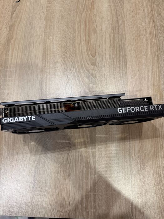 RTX 4070 TI SUPER Windforce max oc 16 GB