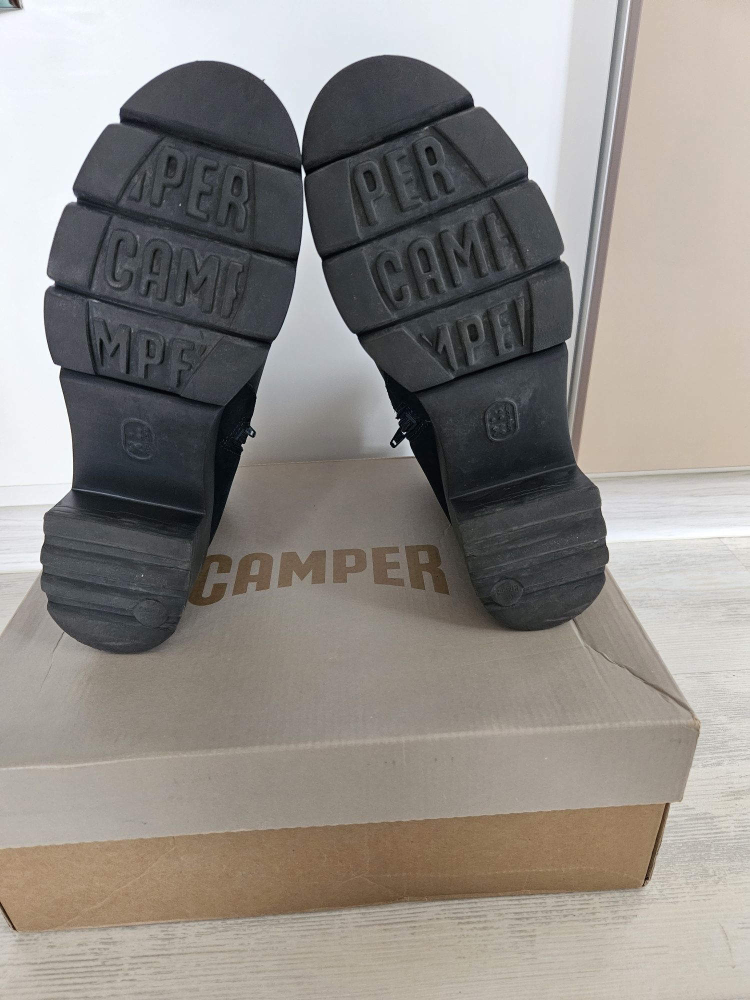 Дамски боти Camper