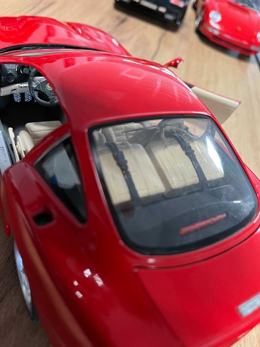 BBURAGO  Mетална колекционерска количка модел FERRARI 550 MARANELLO