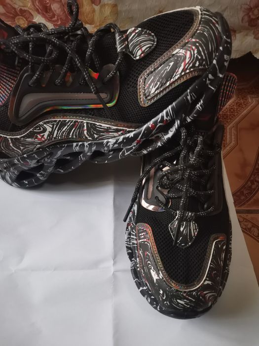 Adidași de sport usori