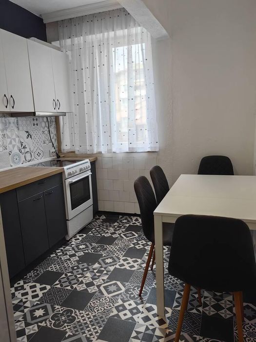 Дава се под наем Двустаен апартамент в Пловдив, Кършияка - 70 кв.м за 408 € - Снимка #3