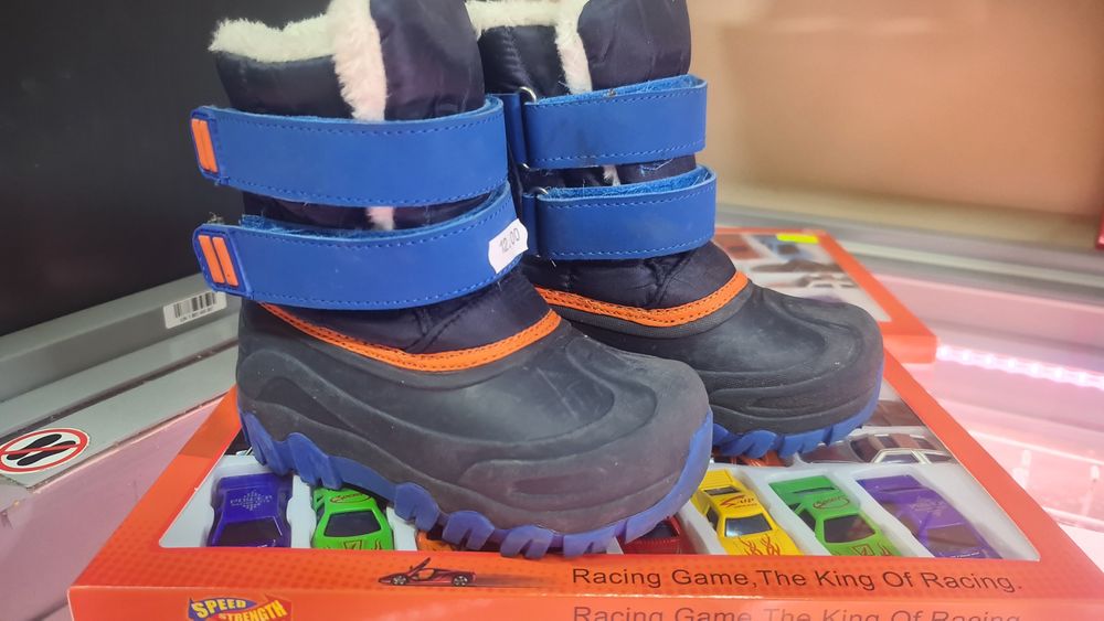 Детски есенно зимни обувки апрески 28 номер