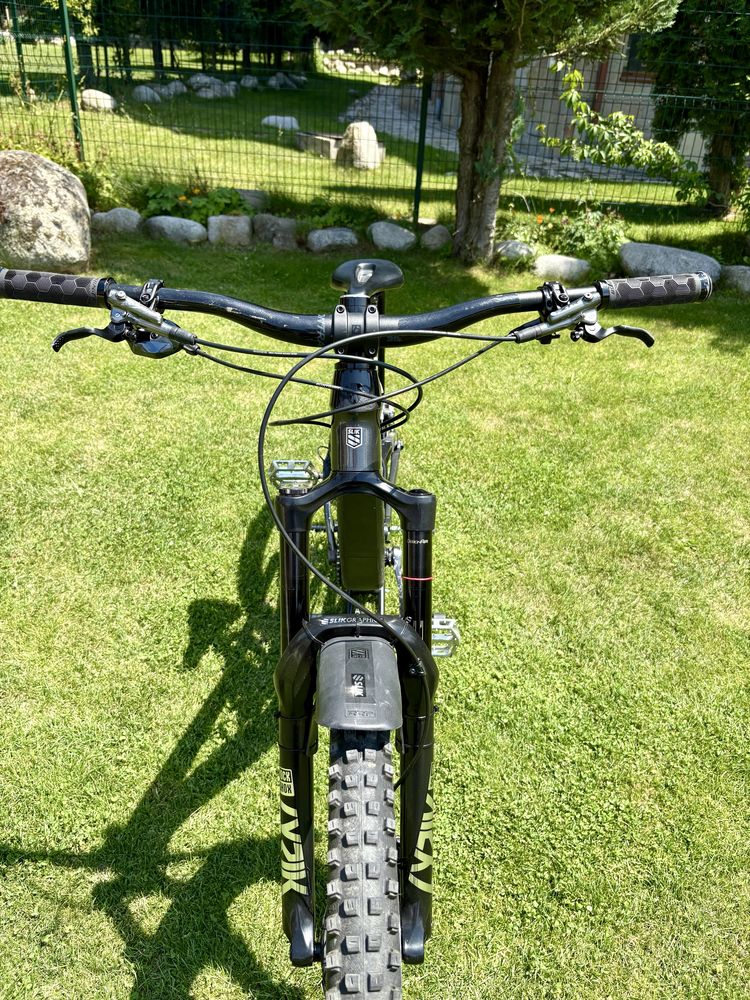 Treck slash 8 2021 L размер