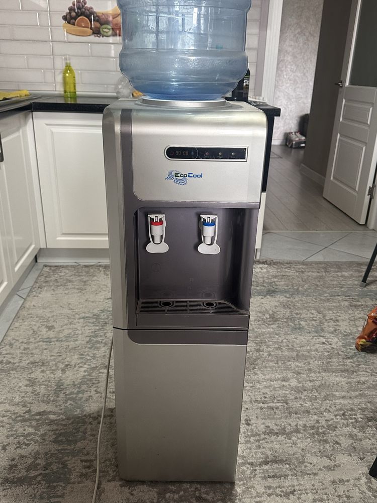 Продам кулер для воды EcoCool