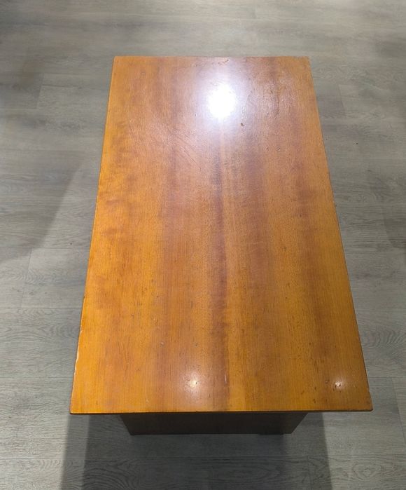 Стол, 4тыс, доставка.