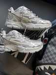 Off white Be Right Back