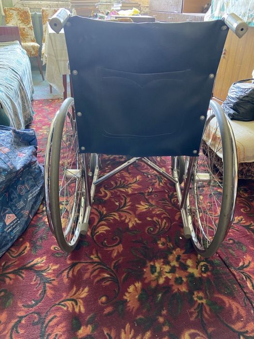 Инвалидная коляска