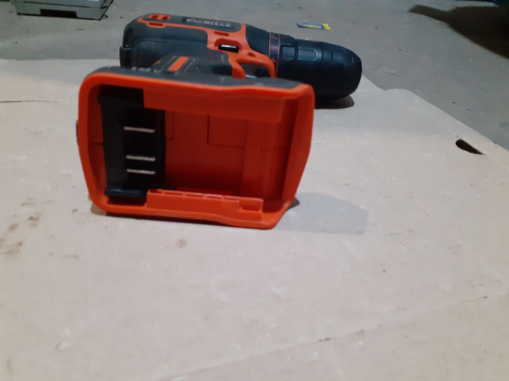 Autofiletanta Black Decker 18v Doar Corp