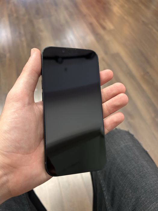 iPhone 14 128GB Midnight – Estetic impecabil, ecran nou, baterie 87%