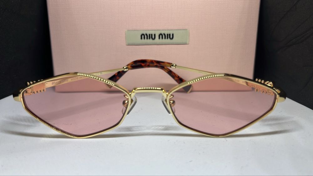 Слънчеви Очила Miu Miu