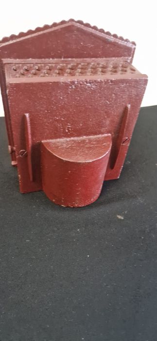 Pusculita veche fonta de colectie