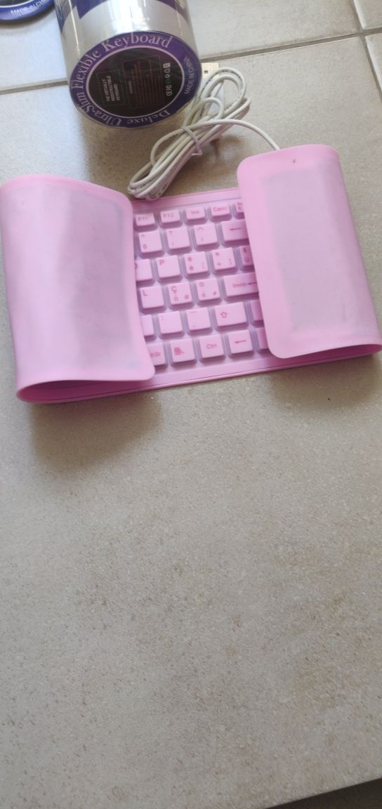 Tastatura flexibila