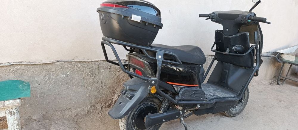 Скутер сатылады келисимли бахада.