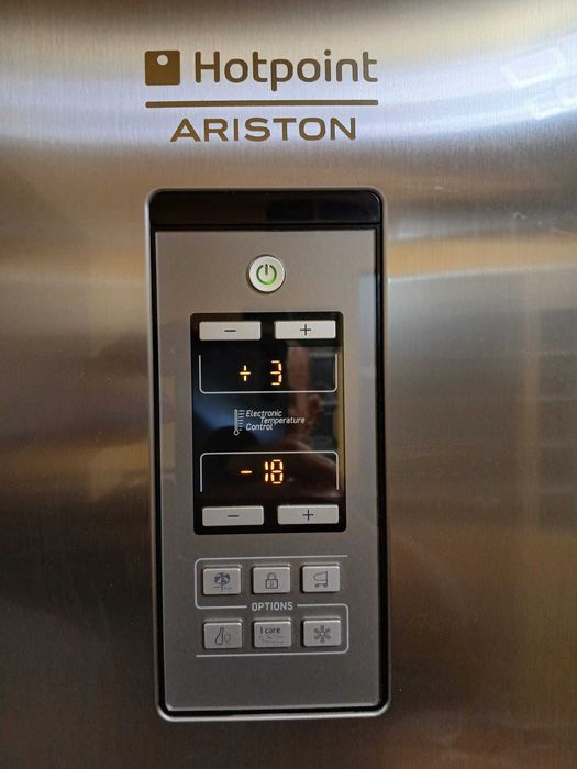 Combina frigorifica full No Frost Hotpoint Ariston
