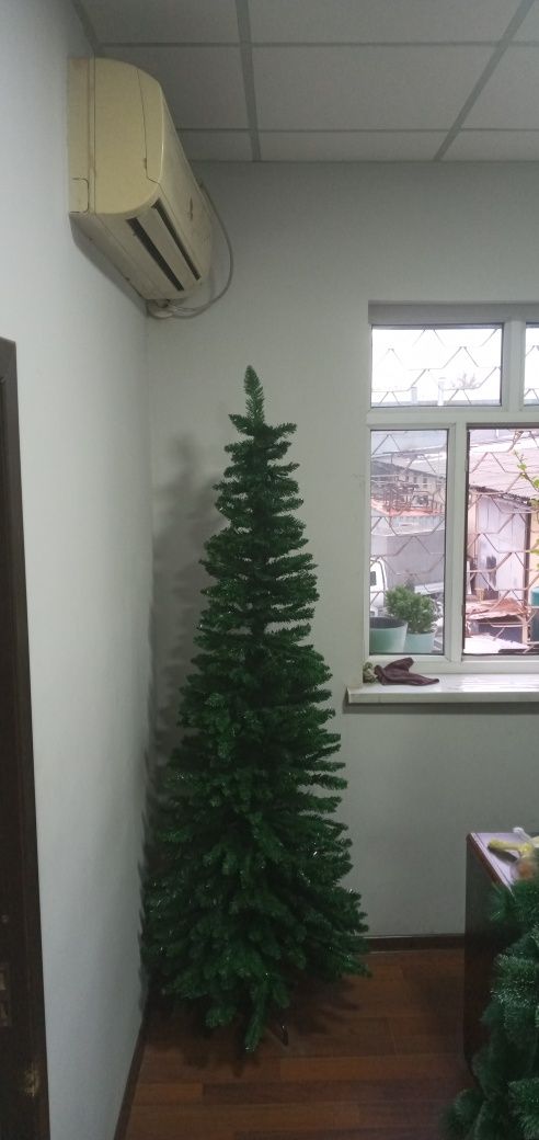 Yangi yil archalari siz xoxlagan razmerdan bor optim va donaga